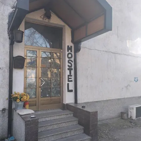 Yolo Hostel