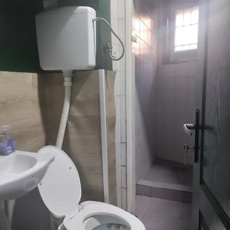 Hostel Yolo