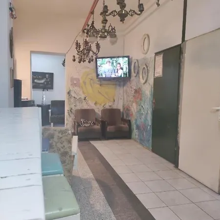 Yolo Hostel Belgrad