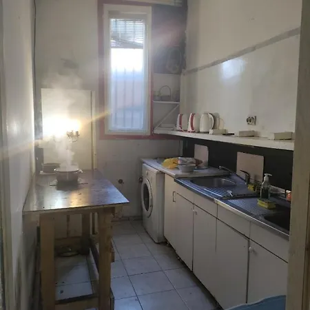 Hostel Yolo Belgrad