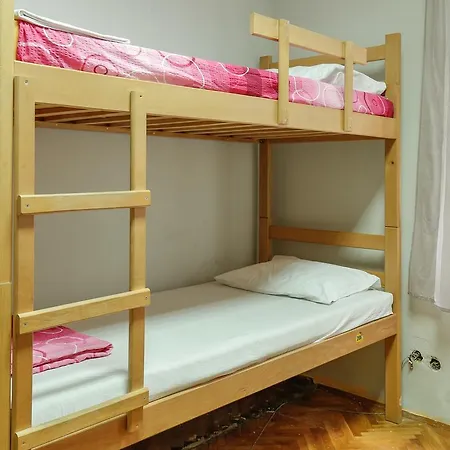 Yolo * Белград